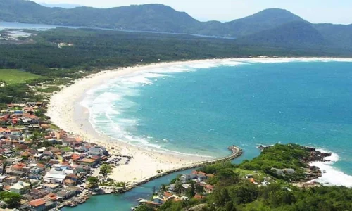 Praia-da-Barra-da-Lagoa-AmigodeViagem